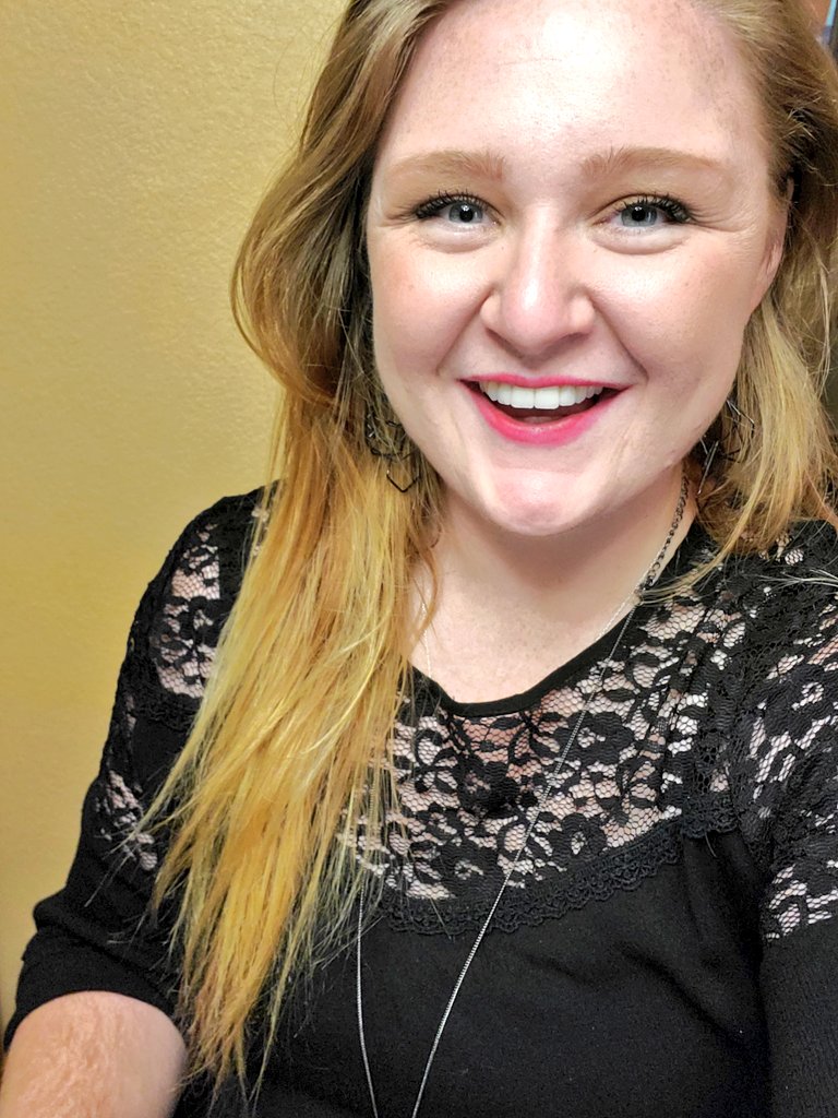 ashbracewell95's tweet photo. Guitar searches, Psalm readings, and life talks are sometimes the best remedies for a bad ending!❤ #IAmWithTheGuitarist https://t.co/WxJo16aCnx