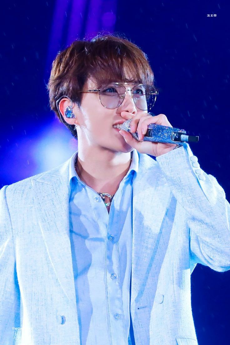 ~Hobi& #39;s best outfits in my opinion ; a thread ☆ @BTS_twt