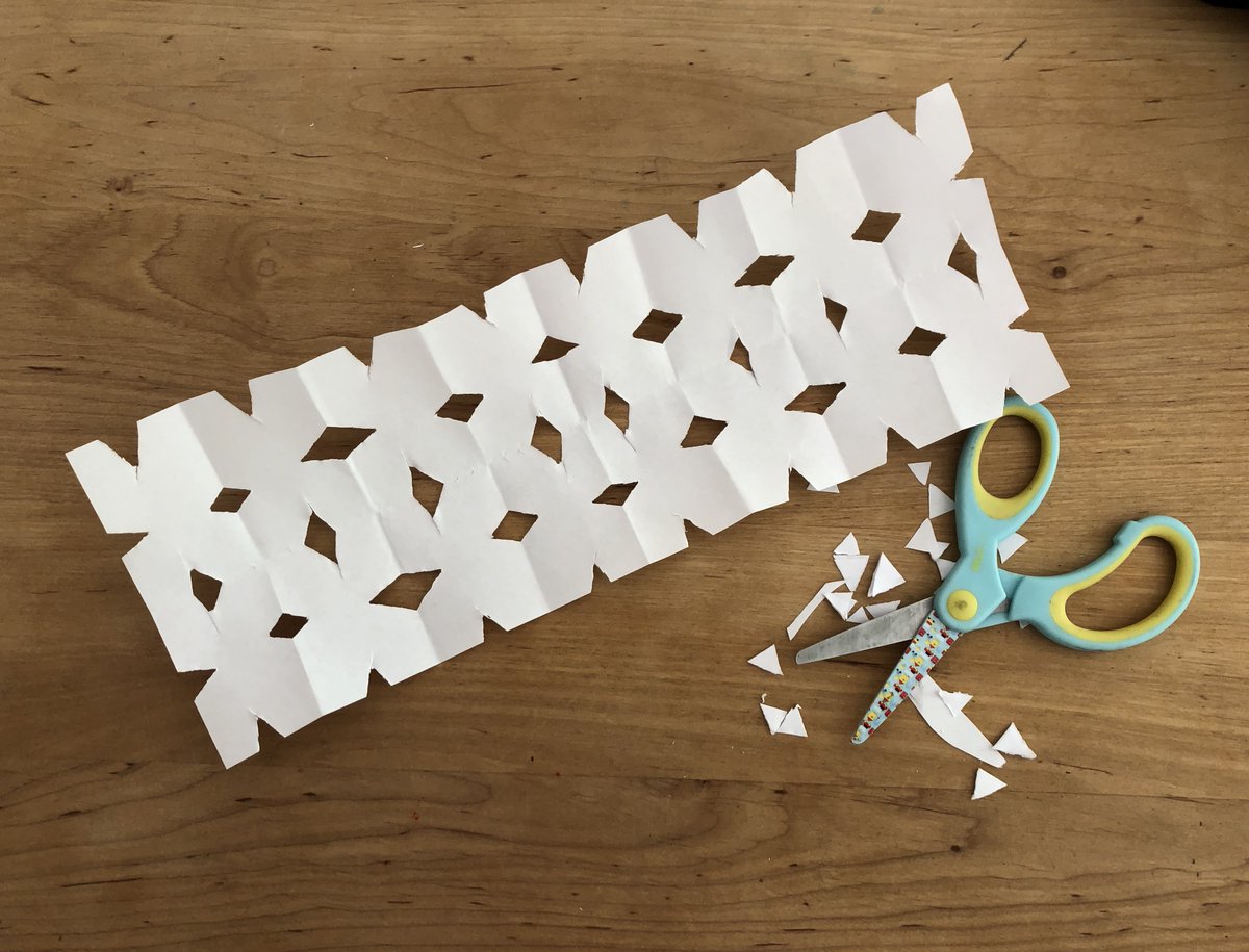 #Open #Creation #Design #Diary #Day25

What is the right #pattern to #express the #love #for your #mom on a #mother’s day?

And what makes a #pattern a #pattern anyways? 
It’s #repetition?

#Victorinox #Classic #Limited #Edition #Design #Challenge #2021: bit.ly/Victorinox2021