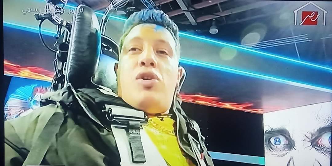 رامز : put him up
حمو بيكا : سفن اب ايييه !!!!!!!