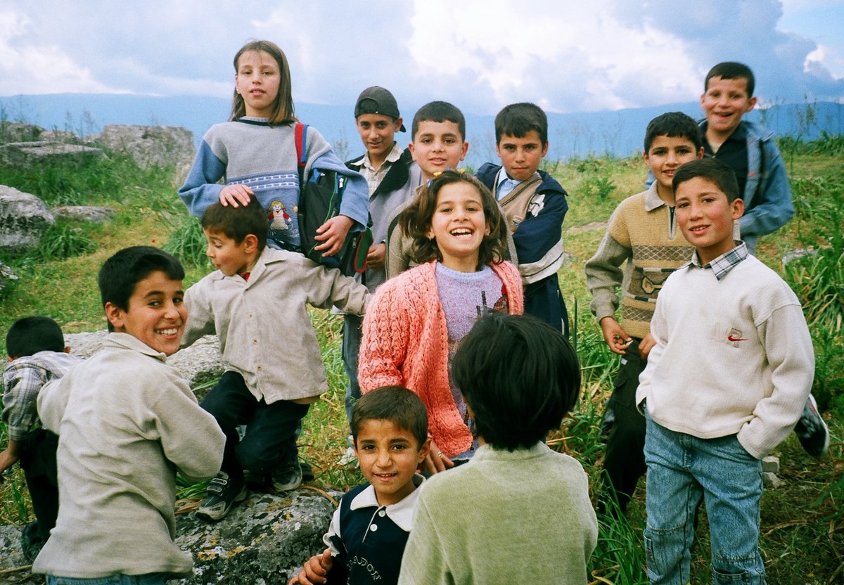 Beloved_Syria's tweet photo. @sev_agp @heyspan @sev_soc @DrDanWoodman @AcadSocSci @HASSUQ @DanBrayIR @HawAshleigh 

COVID-19 and US-led sanctions. Giving thought to the people of Syria.  

#edchat #Students #sanctions #war #poverty #COVID19 #Syria 

REf: https://t.co/TGEFIRxbKL https://t.co/RchlBuUWLl
