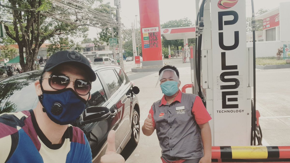 jcintal7's tweet photo. Isa si Nikko sa mga libu-libong frontliners natin na nagbibigay serbisyo sa atin. Sama sama, tulong tulong tayo, kaya natin 'to!
#PhoenixFuelsHope @phoenixfuels https://t.co/FmEf3r1Gt8