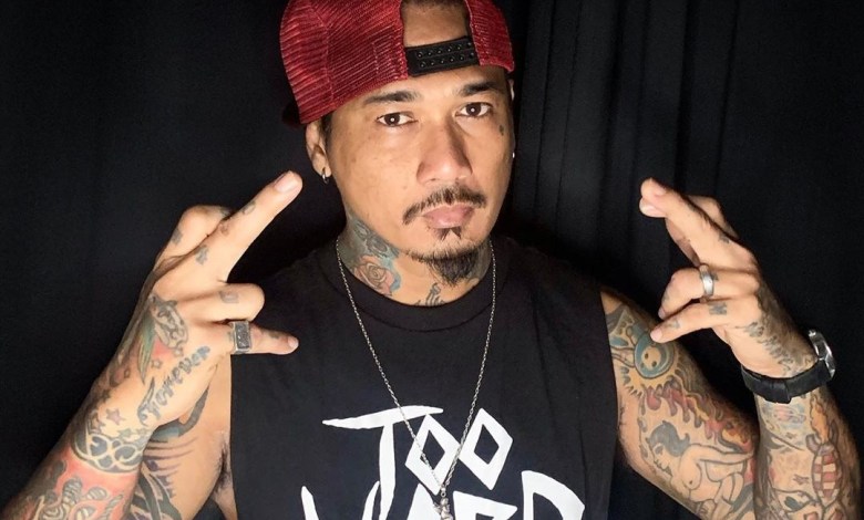 MataMataMusikID's tweet image. "Jika malam ini Live IG saya bersama @pergijauh berjalan lancar ketika saya membicarakan Teori Konspirasi, maka saya, JRX, bersumpah tidak akan membicarakan Elit Global lagi dan akan menganggap mereka hanyalah ilusi," tulis #Jerinx dalam akun instagramnya.

Menurut kalian gimana?