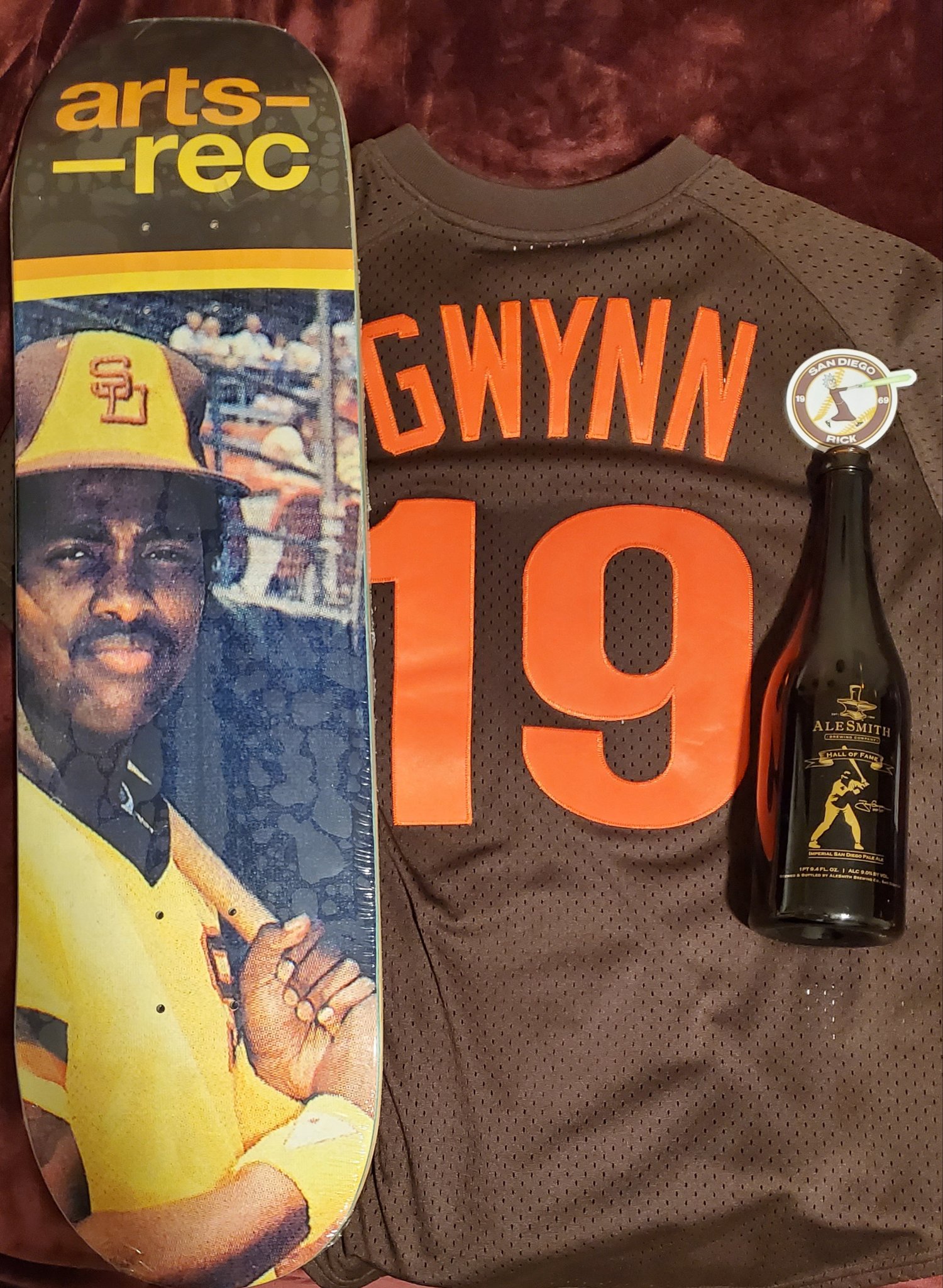 Tad late but happy birthday Tony Gwynn   