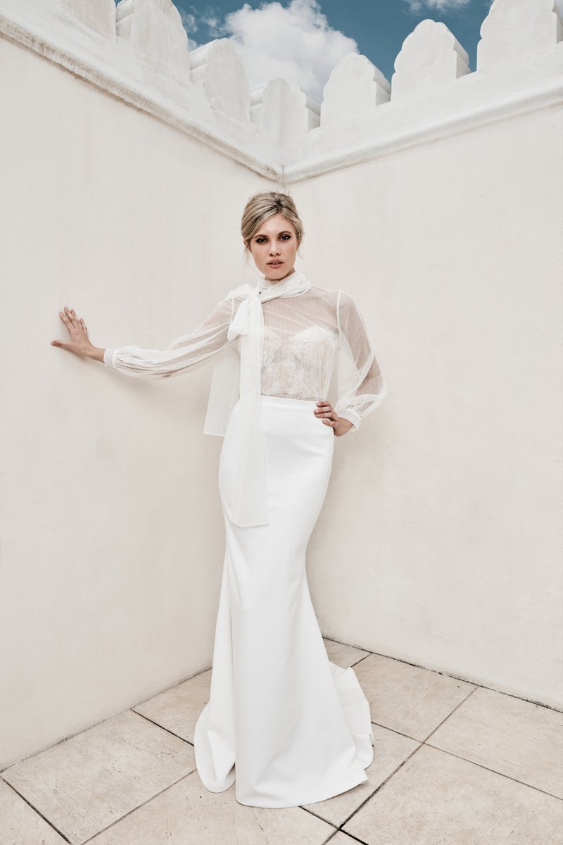 jessicabridal's tweet photo. COMING SOON 🖤⁠ Sleek sophisticate NINA Gown⁠
⁠
'SECRET GARDEN COLLECTION' by 𝐌𝐢𝐬𝐬 𝐂𝐡𝐥𝐨𝐞 𝐁𝐫𝐢𝐝𝐚𝐥⁠

https://t.co/T4MvUaVJB7 https://t.co/eBVxrLly7s