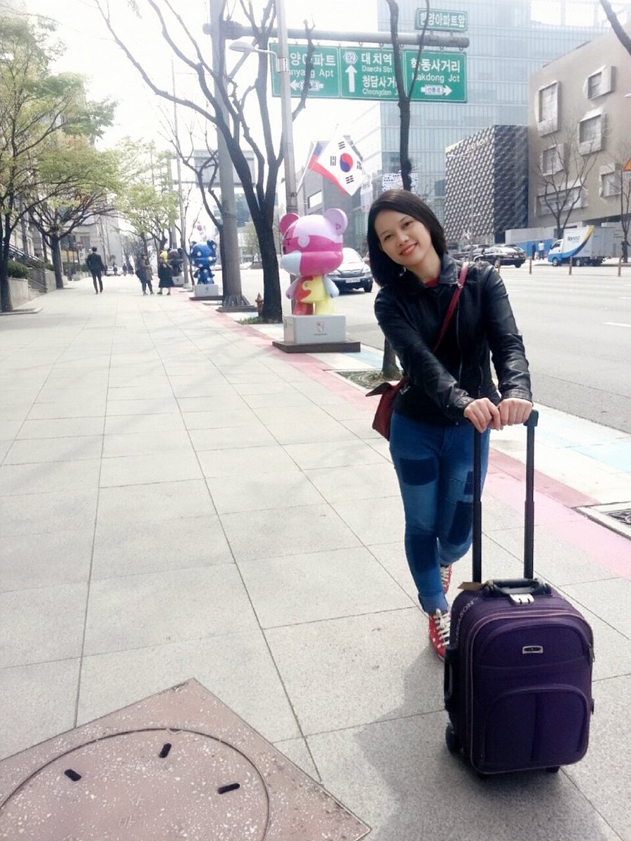 alliey_nich's tweet image. The most precious moment. First Trip, 2nd Day in Seoul. My mission complete first night stayed at guesthouse behind JYP Ent. 😍❤️❤️
#superduperhappyandexcited
#kstarroadapjugeongrodeo #spring2016 #mysecondhome #iwillbehereagain
#visitkorea #koreatrip
#staysafe #weareallheroes
