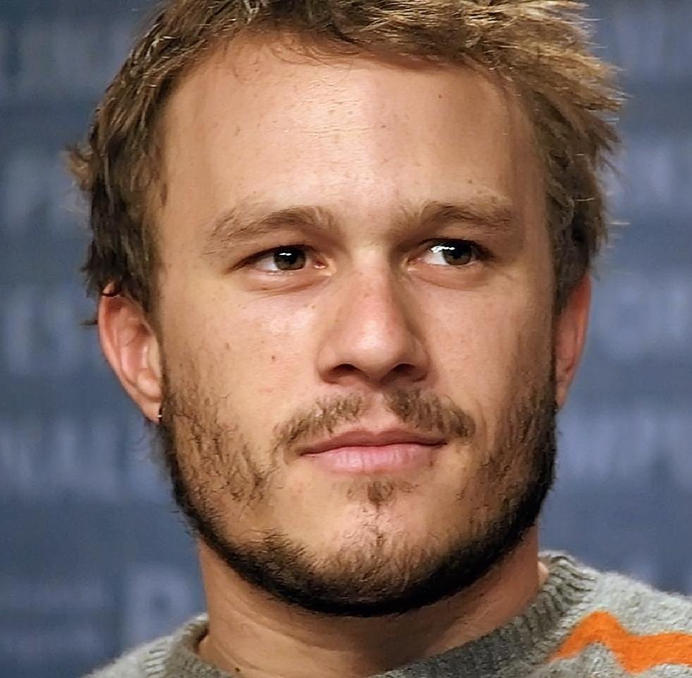 heath ledger as bob: okay this one might seem a little weird but like...think about it??? it MAKES SENSE somehow