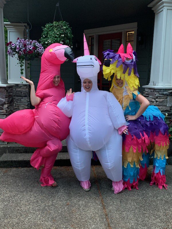 PortlandUnicorn's tweet photo. Happy day celebrating with Flamingo and Piñata.  My favorite co-mamas! https://t.co/94VG80HC3a