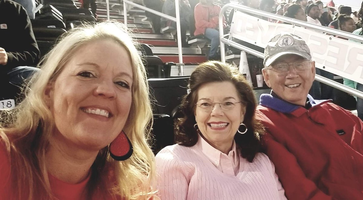 lowrey_leah's tweet photo. Happy mothers day @Margare77918705 #beststepmom #MothersDay #BlessedAndGrateful https://t.co/LvBZ7pdDgu