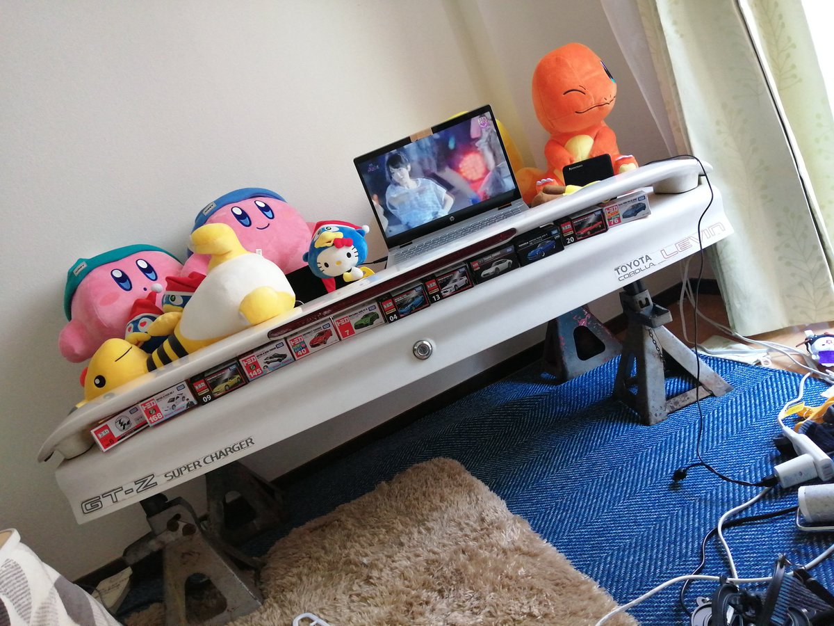 hiro_ae92's tweet photo. これはフィクションです

AE92のトランクをうまく利用しよう　
押し入れに邪魔になっていたものを再利用!!!
勉強もはかどること間違いなし
創刊号はAE92のトランクとうま4本がついて0円

#大学スタート
#アホな自動車部員
#AE92はいいぞぉ https://t.co/PAm0lsip1k