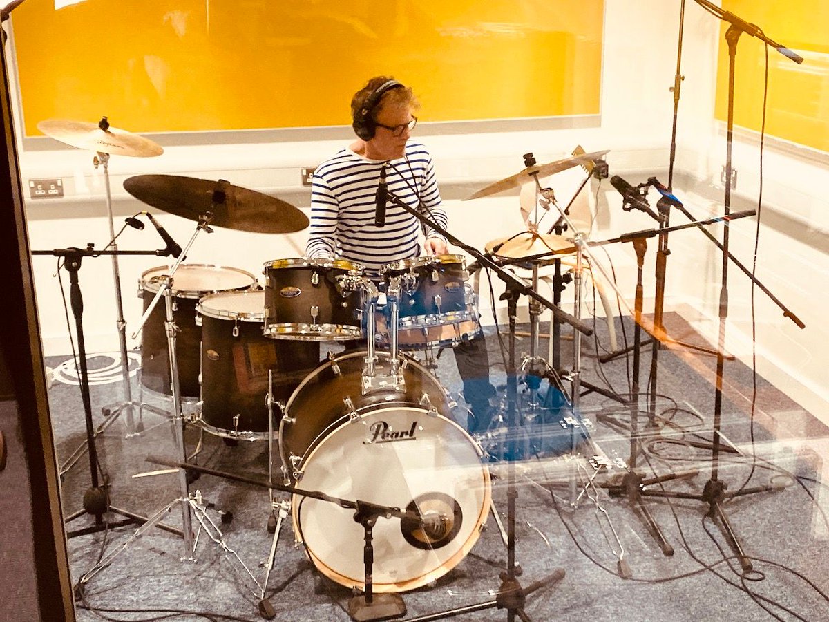 Dolphin_Studios's tweet photo. Call back to a session earlier this year with the great @GHusband - internationally acclaimed drummer and pianist. It was a wonderful experience to record Gary and his drumming blew me away. With a ferocious blend of jazz and rock, the session was quite unique and a total blast! https://t.co/g3Tk9VvnOO