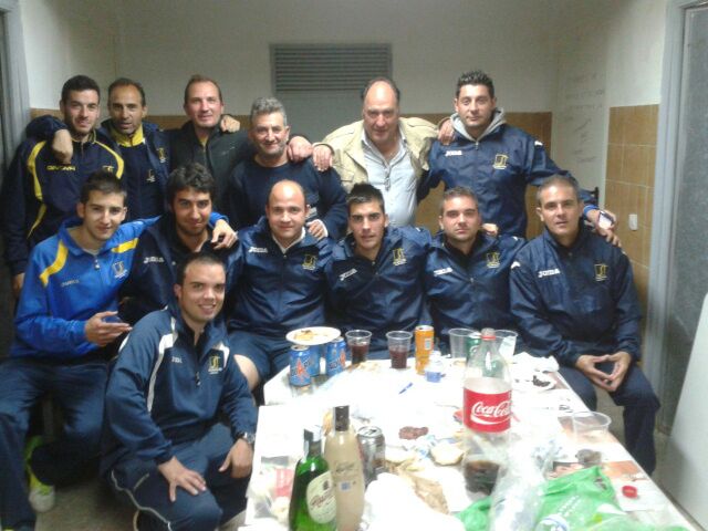 <a href="/citycentro/">C.J. Citycentro</a> <a href="/ciudaddelosmuch/">ciudaddelosmuchachos</a> Pero que GRANDE eres y lo sabes
Fuertisimo Abrazo de Goool...Y que cumplas muchiiiiisimos MAS