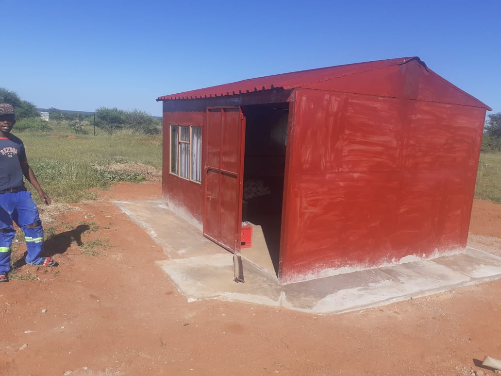 mosela_engineer's tweet photo. 0711749495 

Please help by retweeting

#Covid_19SA https://t.co/ISeGF5UxrN