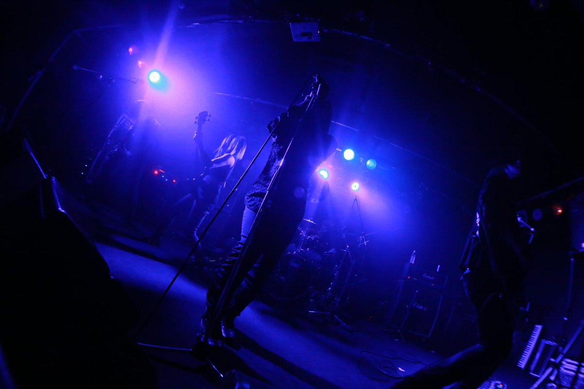 toge_toge_2's tweet photo. 2019.12.14 at 春吉 INSA
M@ru presents CROSS ROCKS VOL.35
O.A. EXTA SEA(LUNA SEA tribute)
2 of 3
#ExtaSea #Maru #CrossRocks #INSA #クロスロックス #photography #コピバン #ライブハウス #ファインダー
#ファインダー越しのわたしの世界 #ライブ写真 #tribute https://t.co/jxoH53wP0W
