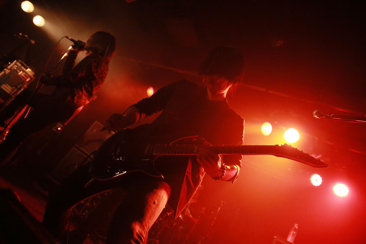 toge_toge_2's tweet photo. 2019.12.14 at 春吉 INSA
M@ru presents CROSS ROCKS VOL.35
O.A. EXTA SEA(LUNA SEA tribute)
3 of 3
#ExtaSea #Maru #CrossRocks #INSA #クロスロックス #photography #コピバン #ライブハウス #ファインダー
#ファインダー越しのわたしの世界 #ライブ写真 #tribute https://t.co/KY7Pu5IcnG