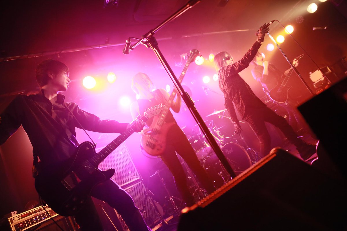 toge_toge_2's tweet photo. 2019.12.14 at 春吉 INSA
M@ru presents CROSS ROCKS VOL.35
O.A. EXTA SEA(LUNA SEA tribute)
3 of 3
#ExtaSea #Maru #CrossRocks #INSA #クロスロックス #photography #コピバン #ライブハウス #ファインダー
#ファインダー越しのわたしの世界 #ライブ写真 #tribute https://t.co/KY7Pu5IcnG