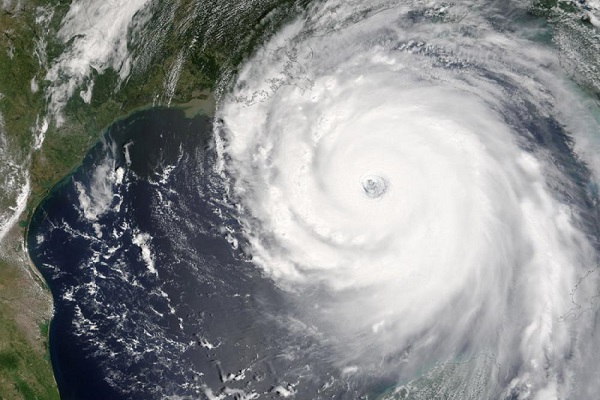 Western disturbances, cyclone in South dip temperatures in country; weather department predicts heavy rains

newsinind.com/western-distur…

#heavyrain #heavy #WeatherUpdate