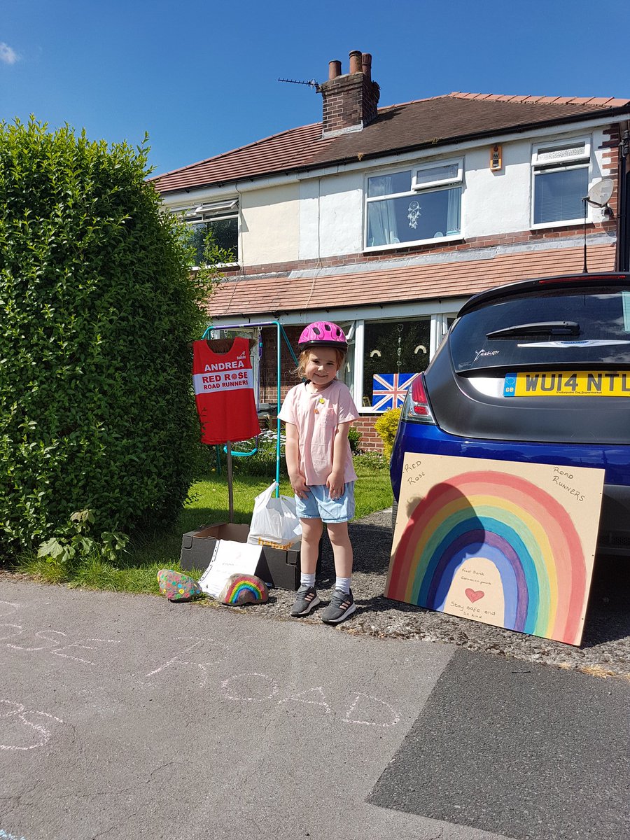 keithercat's tweet photo. Red Rose Road Runners food bank challenge. Chloe took some donations to our local drop off point #BeKind @MissSeaton @ashbridgeschool https://t.co/0aZAvZzati