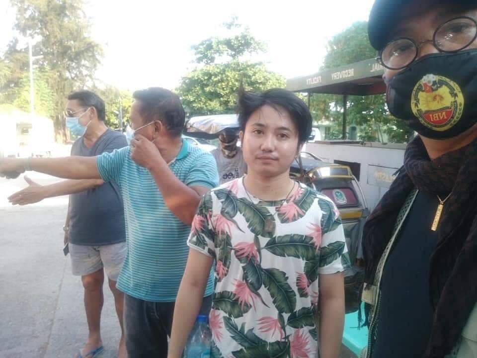 LykaDiaz10's tweet image. Respect the Authority..🤦‍♀️🤦‍♀️🤦‍♀️.. masyado po kasi kayo nadala sa mga teleserye..🤦‍♀️🤦‍♀️🤦‍♀️
#istandwiththepresident 
#respectauthority
#progovernment 

facebook.com/24114743124686…