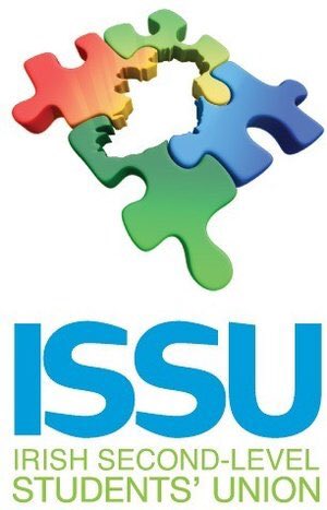 The @lecheiletrust student voice went national <a href="/issu4u/">Irish Second-Level Students' Union (ISSU)</a> online assembly over the weekend. Well done to our student council who represented <a href="/lecheiless/">Le Chéile Secondary School</a> students. #seasaimidlecheile