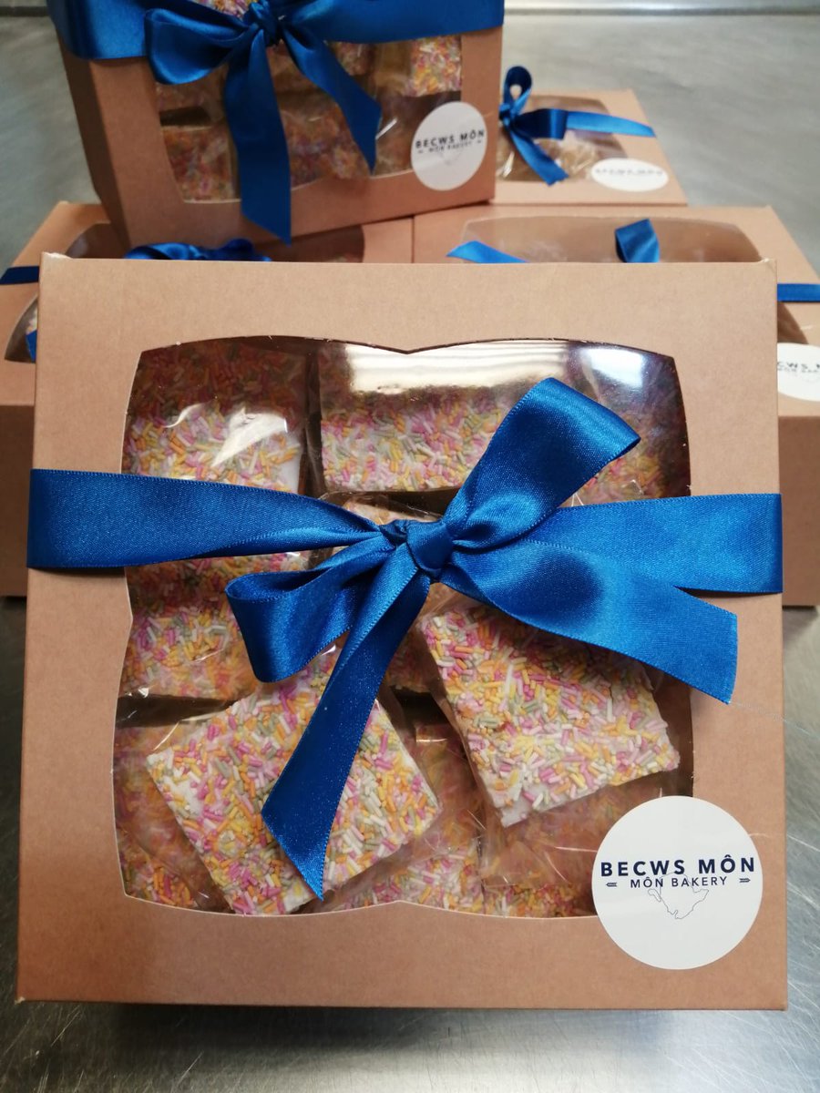Becws Mon Bakery (@becwsmonbakery) on Twitter photo This morning our team are on their way round to give thanks to the staff of the care homes on Anglesey that we supply. A "BIG BOX OF THANKS" has been sent from our team with a little message of thanks for the care and hard work they have been providing over this uncertain period. This morning our team are on their way round to give thanks to the staff of the care homes on Anglesey that we supply. A "BIG BOX OF THANKS" has been sent from our team with a little message of thanks for the care and hard work they have been providing over this uncertain period.