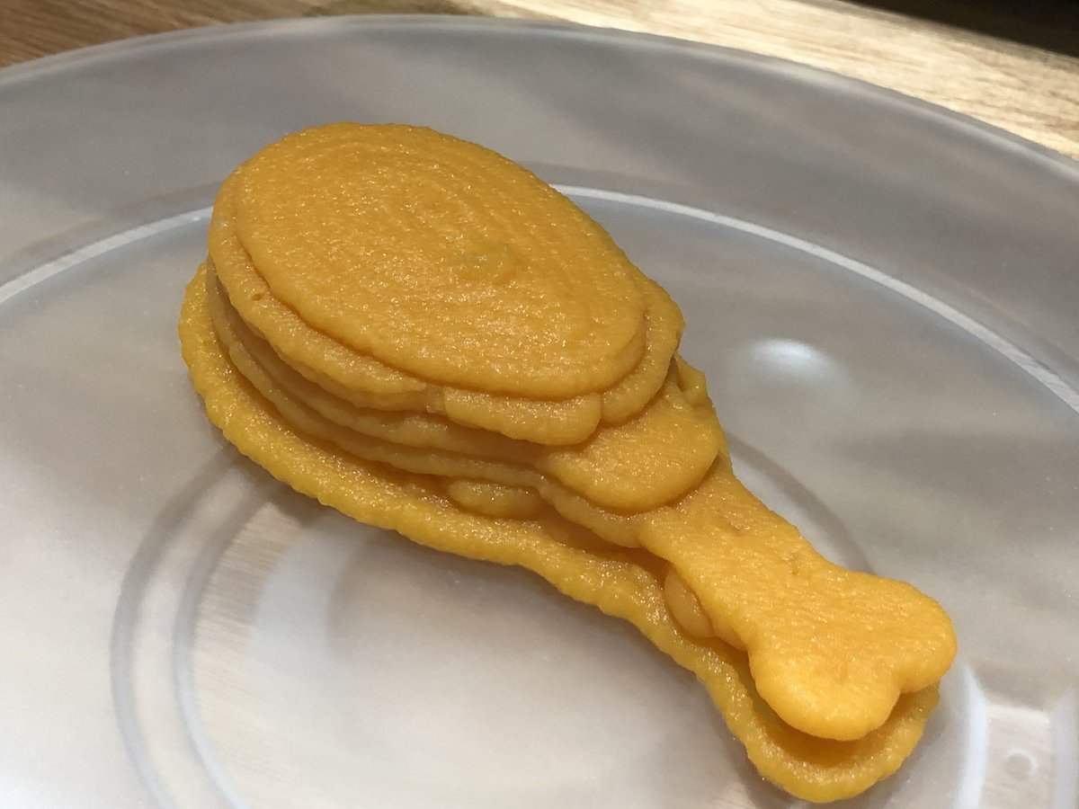 c3dprintio's tweet photo. Today went well! Sticking with the chicken leg design - meat, sweet, and smashed avo #3dfoodprinting @BronwynHemsley @stephendann @beccysmith7 @SpeechBee https://t.co/VjFNs7bqZL