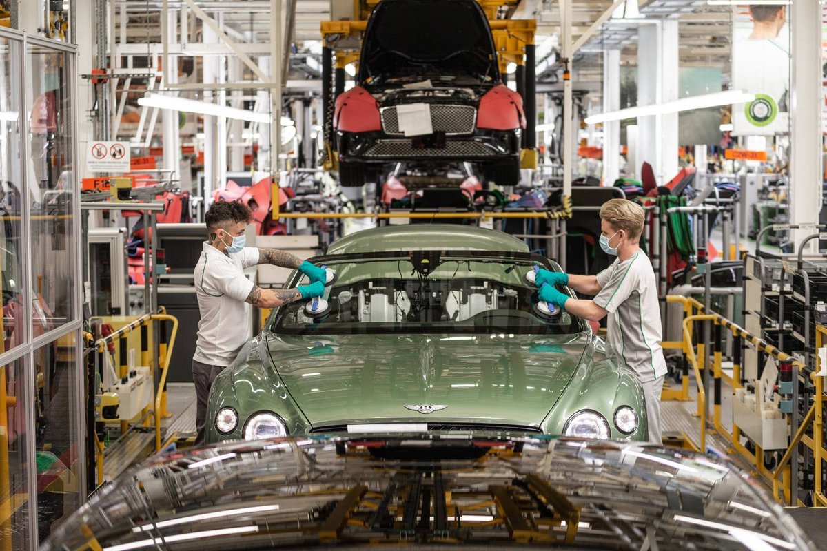 Jefferson_MFG's tweet photo. UPDATE: Bentley Motors has restarted production at its factory in Crewe. More than 4,000 people are employed at the Cheshire plant #UKmfg #GBmfg🇬🇧 https://t.co/dWBKliEeq8