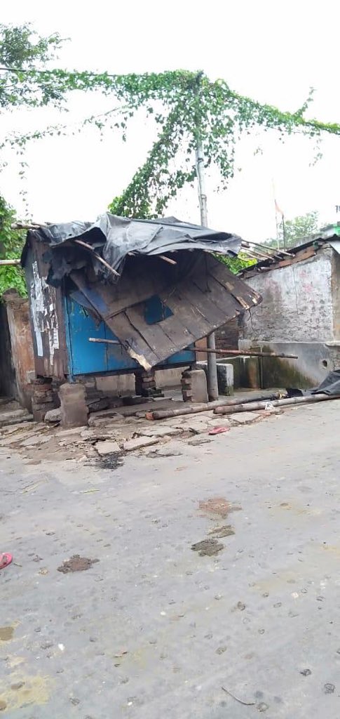 me_locket's tweet photo. Horrific images of Chandanagore, no prize for any guesses. 

APPEASEMENT!!#KothayAcheMamata https://t.co/04Qgj2RJA8