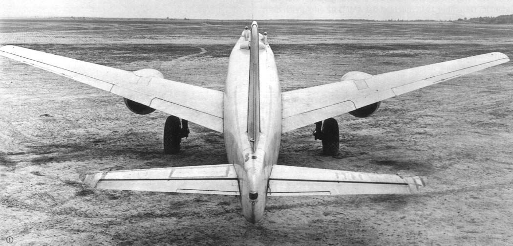 clark_aviation's tweet photo. The Soviets captured the almost complete Junkers 287 V2 in 1945, taking to Russia along with the German engineers that had developed it. Their work (as prisoners) led to this OBK-1 140, which flew in 1949. Flown by a German test pilot, it made just 4 flights before cancellation. https://t.co/kBYjOQSA9N