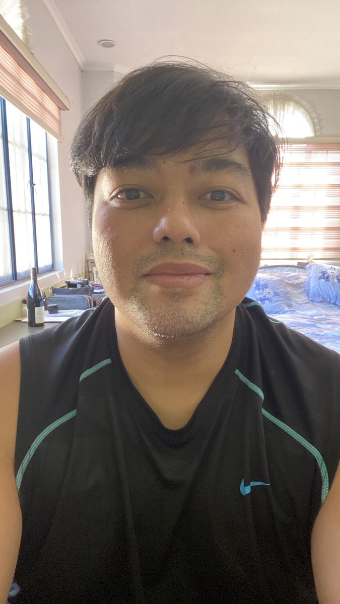 rrs425's tweet photo. I really need a haircut #quarantinelook #pinoy #barberneeded https://t.co/Cw8MZv4b1x