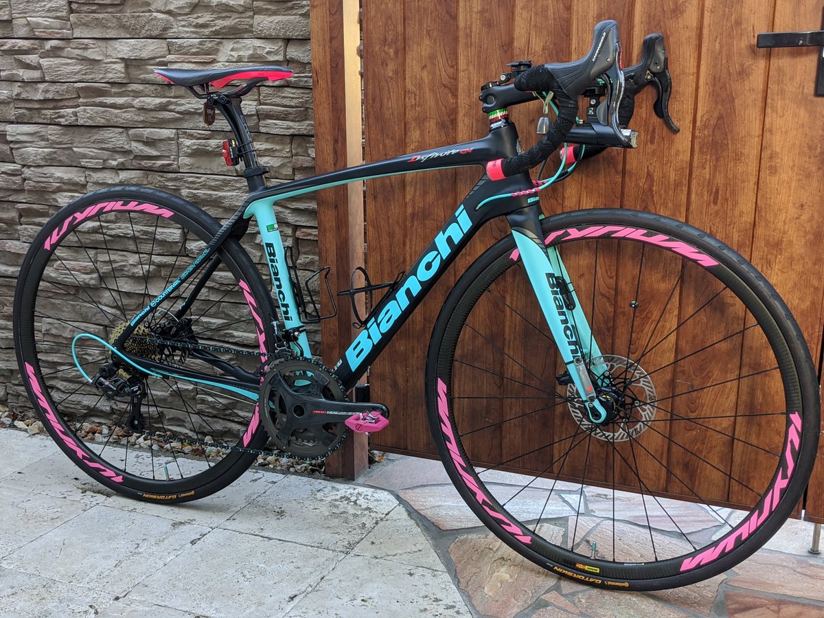 sir_altria_jp's tweet photo. ピンク♥デカール完成🥰
#MAVIC
#kysrium https://t.co/N8T1QWXB3q