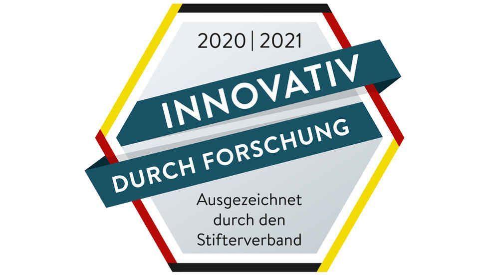 Frisch ausgezeichnet: Wir tragen nun das Zertifikat "Innovativ durch Forschung" vom Stifterverband. Die Auszeichnung steht für besondere Forschungskompetenzen. Wir freuen uns riesig. Herzlichen Dank. #innovativ #Forschung  <a href="/stifterverband/">Stifterverband</a>