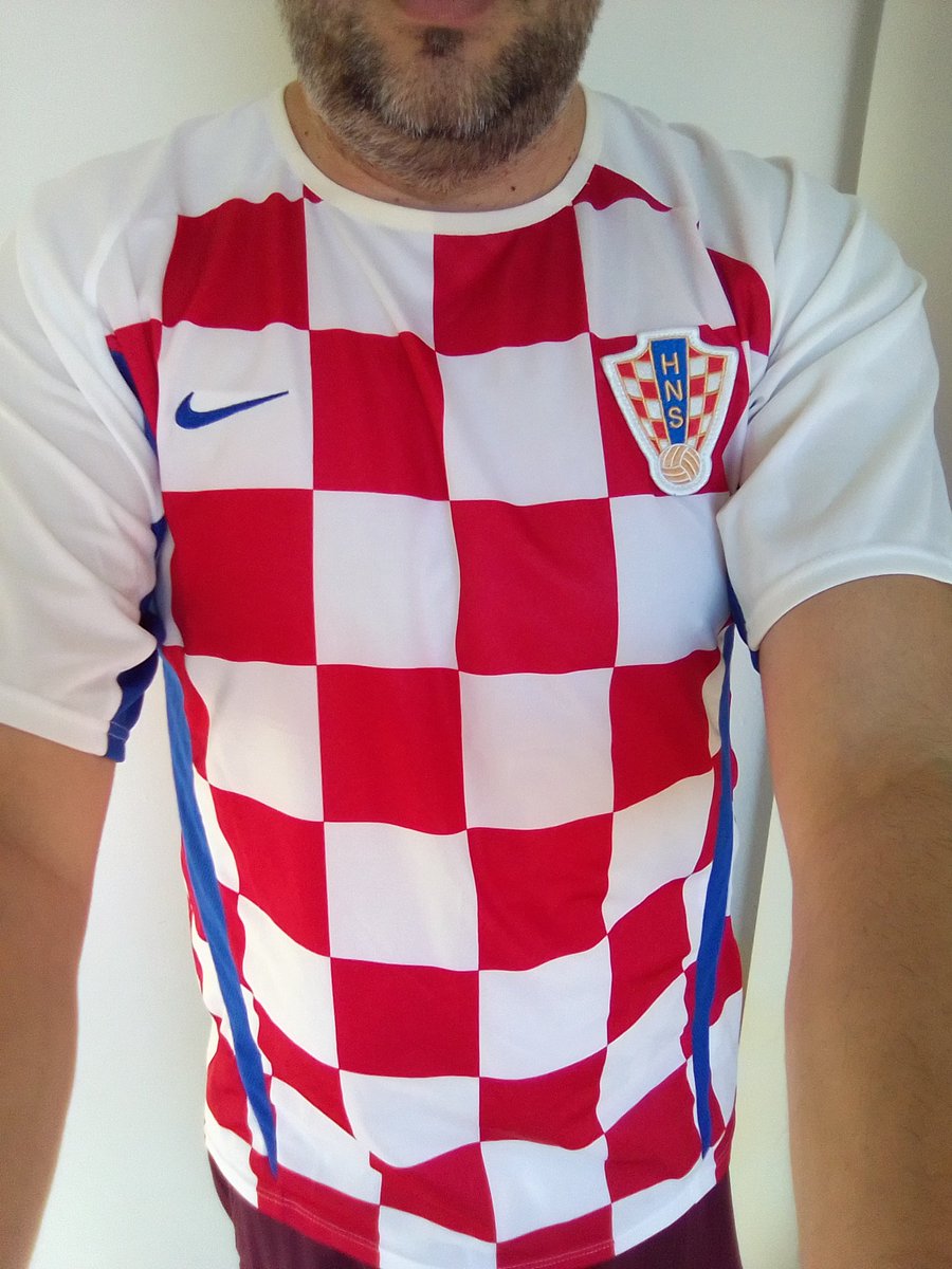 elgranfus's tweet photo. @TheKitmanUK Happy Monday, Mr.Kitman. Today, Croatia 🇭🇷 #GetYouKitOn #FusKits https://t.co/bWbmsyQVwB
