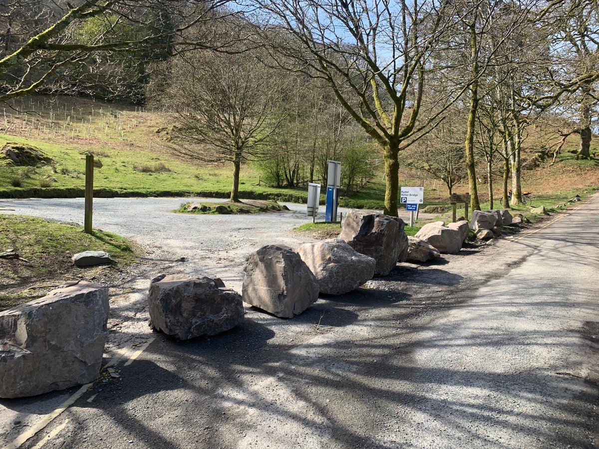 Car parks in the lakes are not just closed, they are completely blocked off. Toilets and other such visitor facilities are also closed. No one plans to have an accident, but if you unfortunately do, you’ll need a minimum of 8 mountain rescue volunteers to get you to safety (1/4)