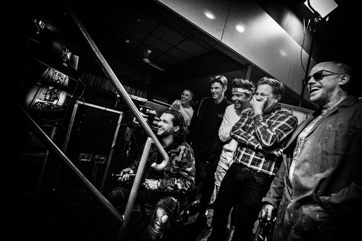 Onze gezichten wanneer je ons vertelt dat 'Het Escaleert' met FeestDJRuud en Jebroer al meer dan 125.000 streams heeft op Spotify! 😱🤣⁣
⁣
📸: <a href="/SetVexy/">Set Vexy Productions</a>