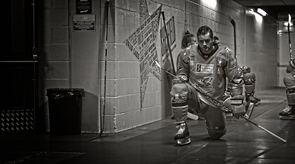 steelershockey's tweet photo. 🍊 💪 We all can't wait to see @dowdy75 back and fighting fit next season.

#TheGoldenChild  |  #BleedOrange https://t.co/0yn7w7klVX