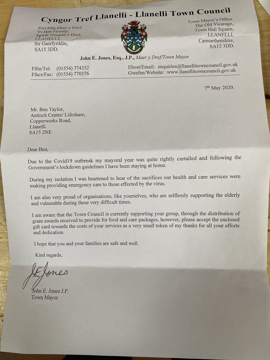 antiochcentre's tweet photo. Big thank you to @LlanelliComPart and John Jones (town mayor) for their donations/ support today. 
.
.
#foodbank #nopoverty #lifesharellanelli #foodforlockdown https://t.co/IgI8Y4lf7Y