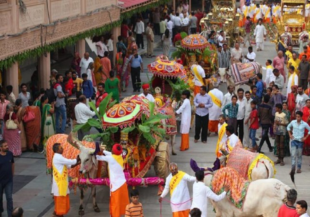 sandeshnews's tweet photo. અમદાવાદમાં જગતના નાથની રથયાત્રા અગાઉ મહત્વના સમાચાર, જલયાત્રાને લઈ ટ્રસ્ટનો મોટો નિર્ણય
જાણો સમગ્ર વિગત: https://t.co/wtg9kkh727
#GujaratiNews #Ahmedabad #JagannathTemple #Rathyatra #BiggestDecision #TempleTrust https://t.co/v15NL6a1HG