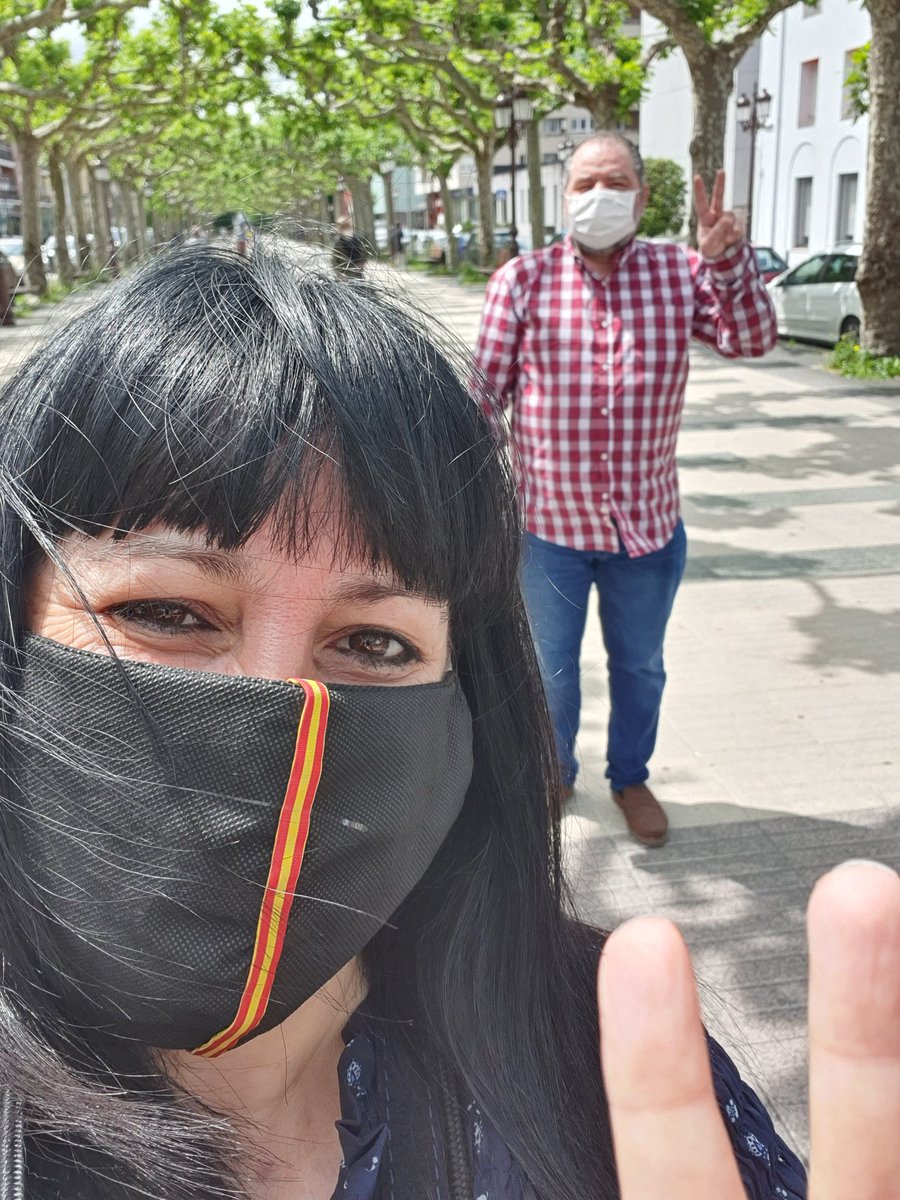 Monttsegc's tweet photo. Quedada por fin, con mi más mejor amigo  #Fase01 https://t.co/HgpDkXOOH4