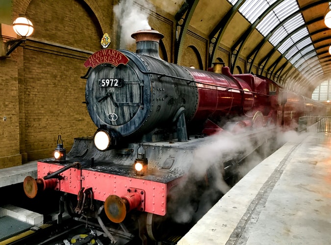 GrowPositivNews's tweet photo. A new digital hub packed with Harry Potter activities for children has launched! #harrypotter #freekidsactivities #positivenews

https://t.co/lw9fWzmLLO https://t.co/Ps6VzJ4NWY