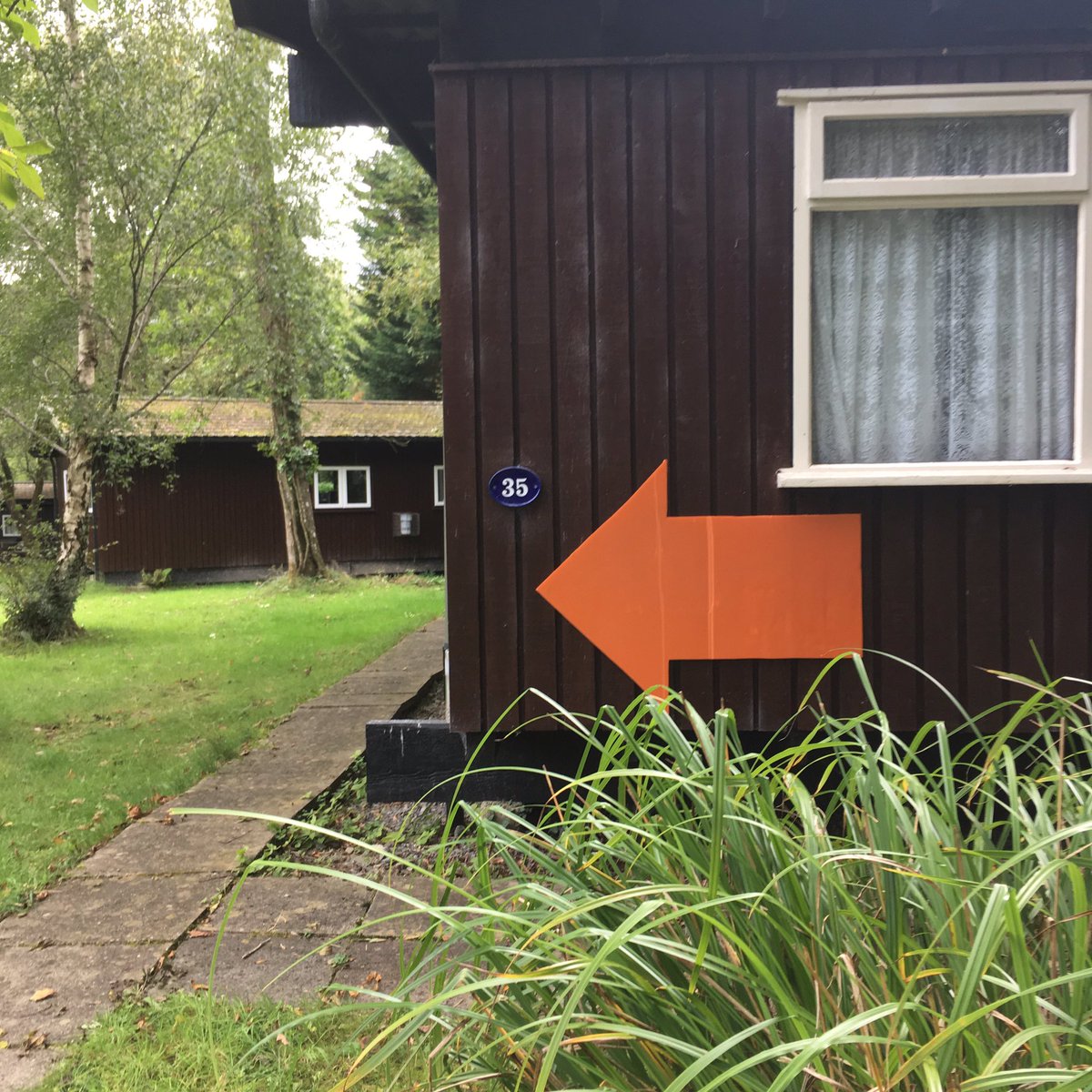 TestSpaceSpike's tweet photo. Helen K Grant - ‘Where to?’, Corrugated plastic arrow in the landscape, Caban 35 Residency, West Wales 2018
...something orange...
#testspaceorange #testspacespike #spikeopen2020 #bristol #somethingorange #bristol247 #helenkgrant #arrow #landscape #westwales #caban35 https://t.co/oQ0OobAhZU
