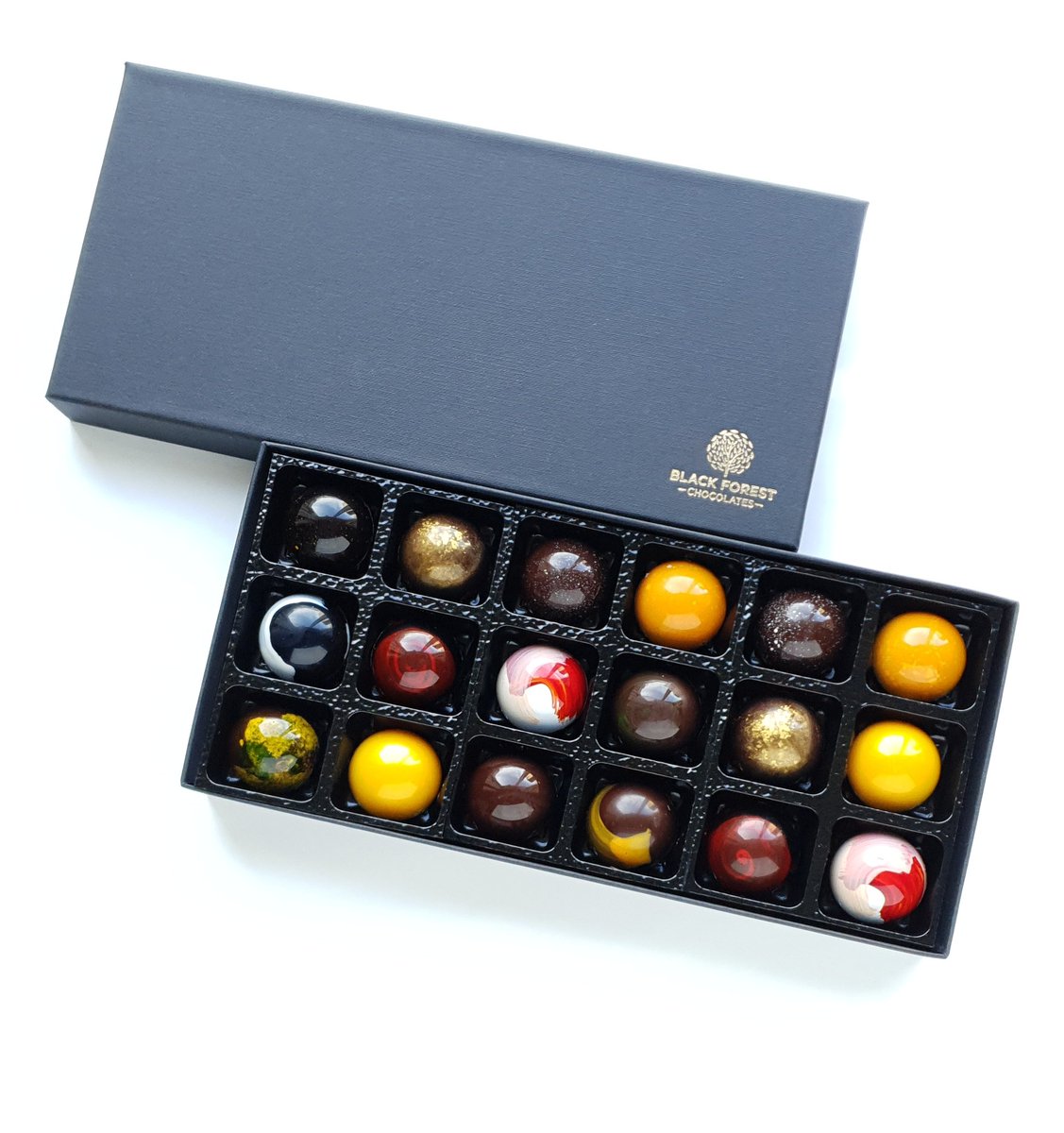 BFchocolates's tweet photo. Whether its a birthday or an impromptu gift, go gourmet with delicious handmade chocolate. Shop with us online at https://t.co/fh4vFzmdrs #onlineshopping #gifts #chocolate https://t.co/QoSscqdWgq