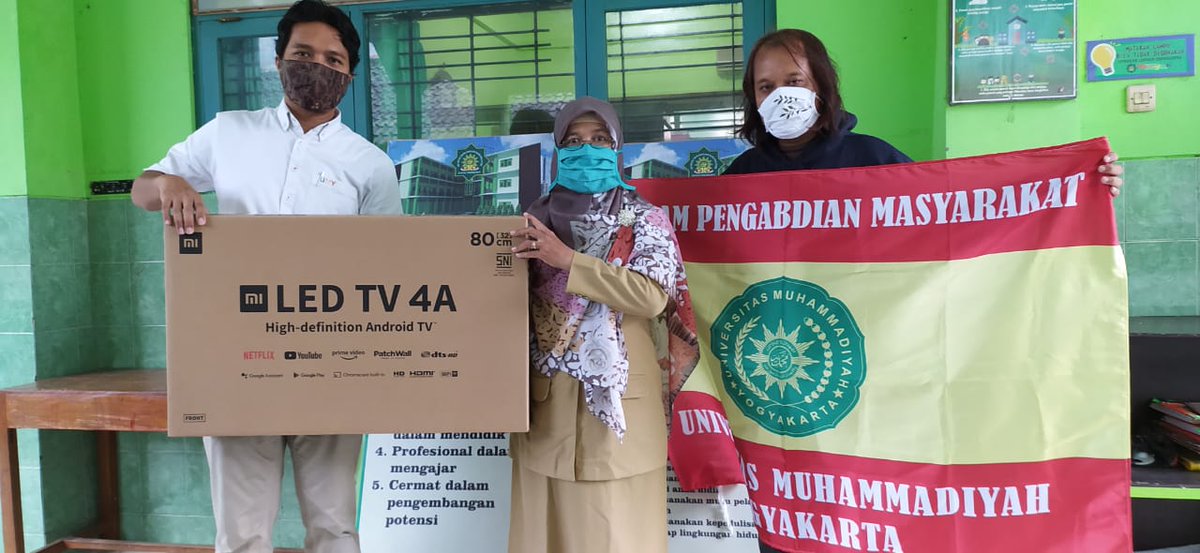 Dosen UMY Bantu Kembangkan Pembelajaran Multimedia Sekolah di Saat Pandemi m.muhammadiyah.or.id/id/news-19034-…
#Muhammadiyah #BersatuHadangCorona #COVID19