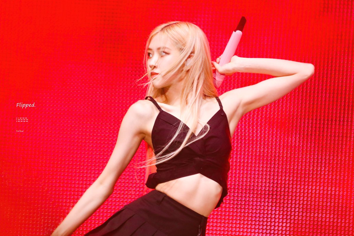 211Flipped's tweet image. 190921 PRIVATE STAGE

𝐅𝐥𝐢𝐩𝐩𝐞𝐝.

•• — — —
• — — — —
• — — — —

For Rosé

#ROSÉ⁠ #로제 #BLACKPINK #블랙핑크