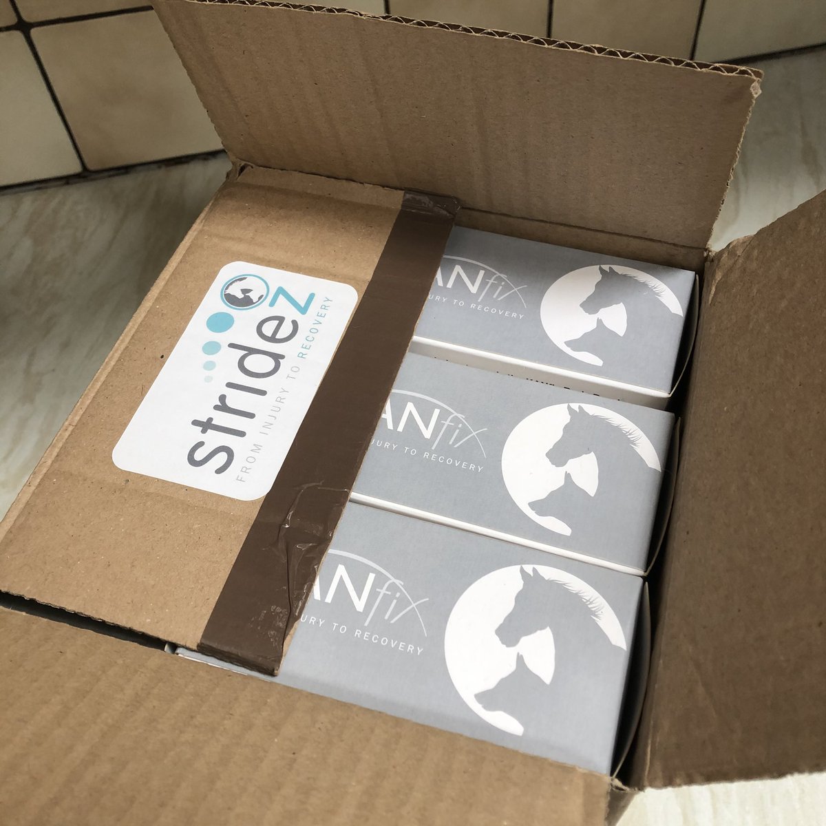 Another order packed and posted to support our frontline vets at such a challenging time. #vetsarekeyworkers #vets #veterinary #veterinarybandages #staysafe #kanfix