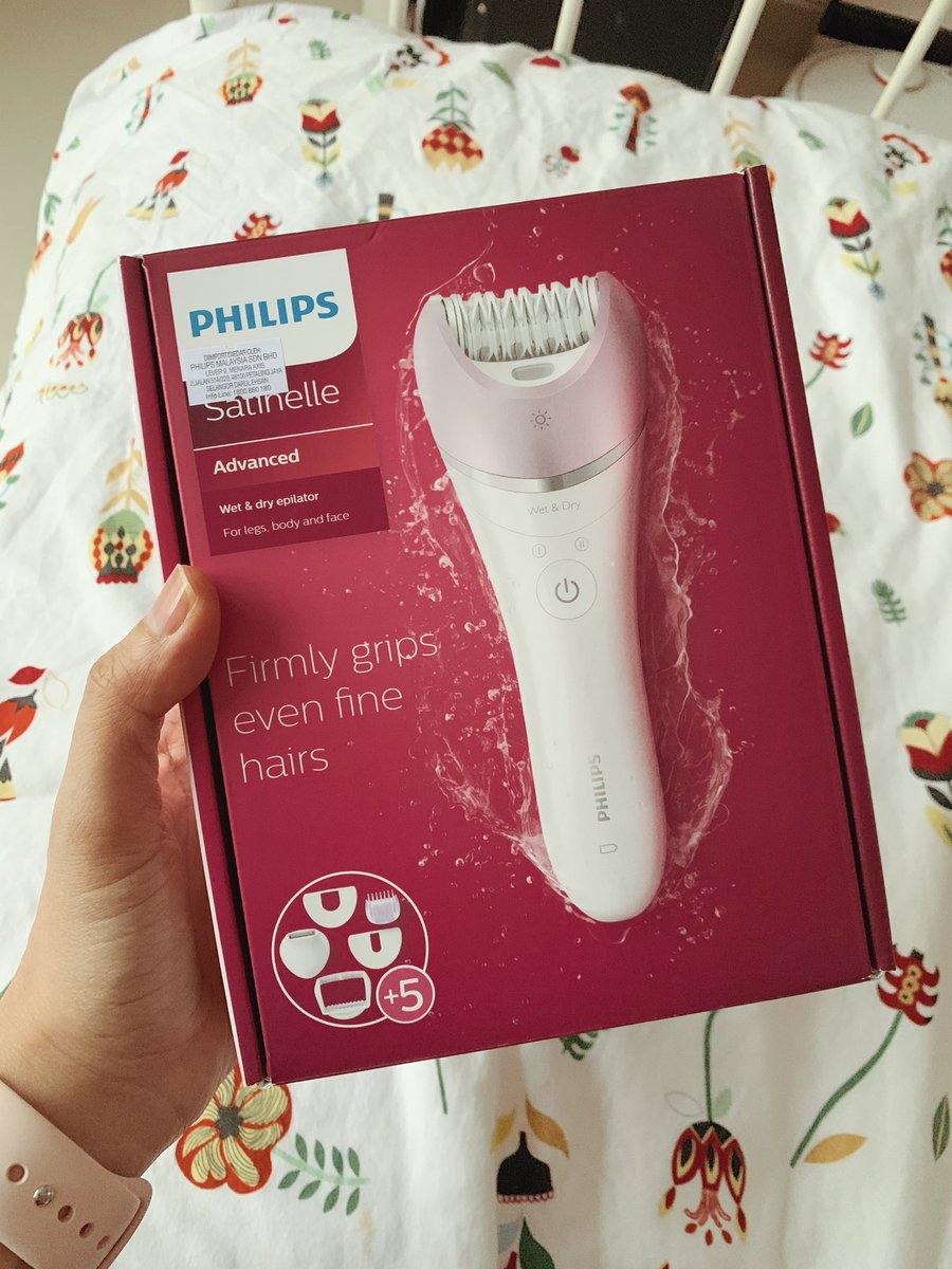 NurAfifah's tweet photo. This one is for the ladies!

Epilator 👀
I beli ni time shopee 4/4 and ada promo.

Epilator ni dia buang bulu from the roots ( bukan shaver 🙅🏻‍♀️)

Best purchase jugak sebab i dah tak beli waxing strips! 

Sakit ke tak? Mestilah sakit.. at first 😂

https://t.co/N3tZ7SY15X https://t.co/Ngp5pdUZhX