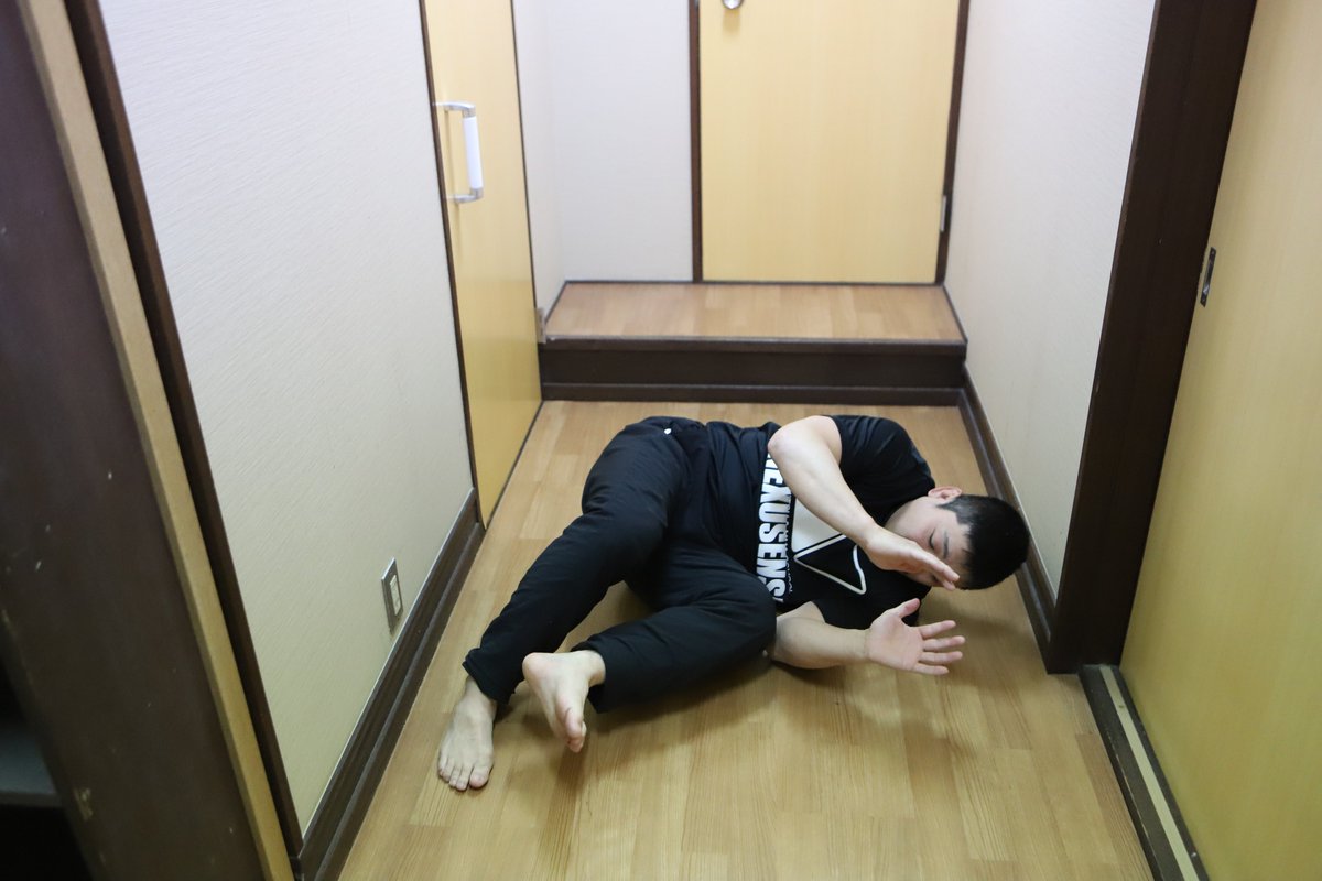 fight_and_life's tweet photo. 【新刊告知】『Fight&amp;Life vol78』植松直哉「自宅＝畳１畳半でできるヒップエスケープ無限ループ」
#植松直哉　#NEXUSENSE
https://t.co/gZX2W576Bk
https://t.co/l260itULtV https://t.co/XVc6GyMn32
