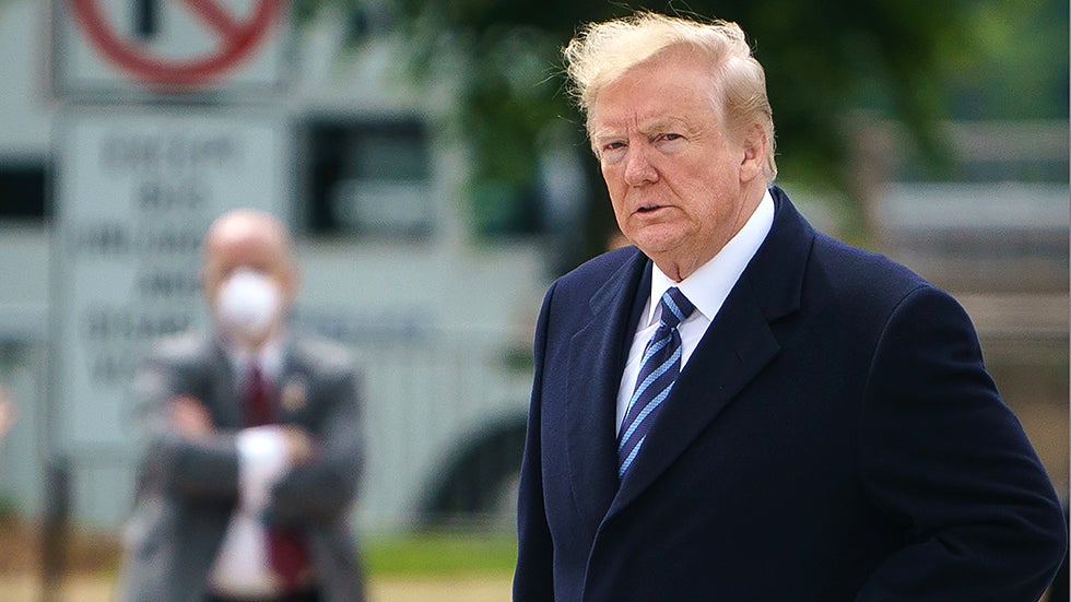 donwinslow's tweet photo. Trump is beatable.

He's exhausted, paranoid, drugged (IMO) &amp; completely &amp; totally overwhelmed. You can see it in his EYES. You can see it when he slurs his words and tweets over 100 times in a single day. 

But it will take a relentless effort.

Run him down 24-7 for six months. https://t.co/9AbfhYFlrC