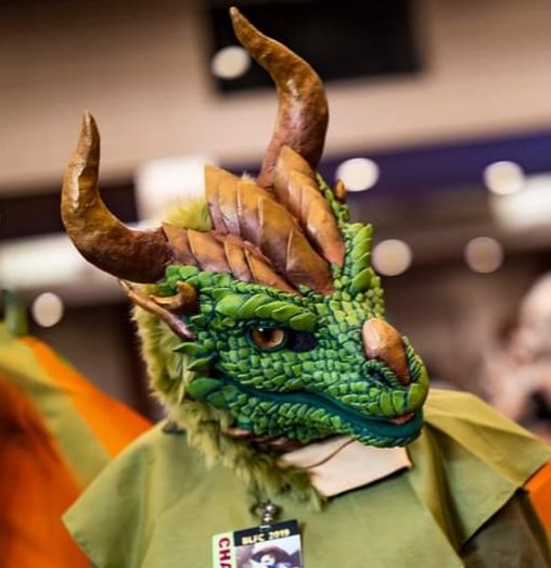 vilesuits's tweet photo. Equinox (Commission)

#dragon #dragonmask #mask #costume #renaissance #renfair #fursuit #dragonfursuit #fursuitmaker #fursuitcommissions #commissionsopen #costumecommissions https://t.co/c2XvMcgbWw