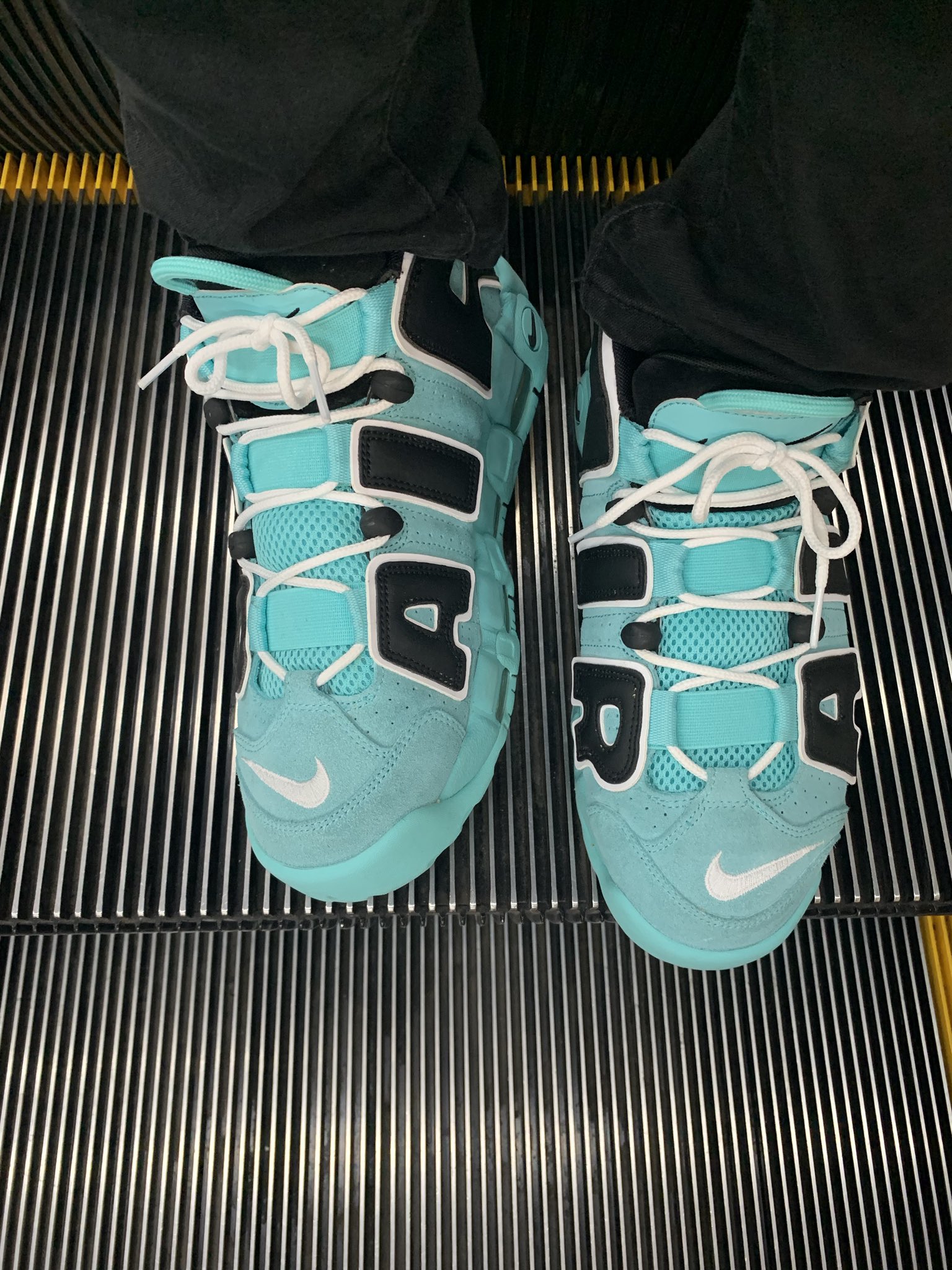 下村大樹 V Twitter スーパーへ Nike ナイキ Airmoreuptempo Moreuptempo エアモアアップテンポ モアテン チョコミント